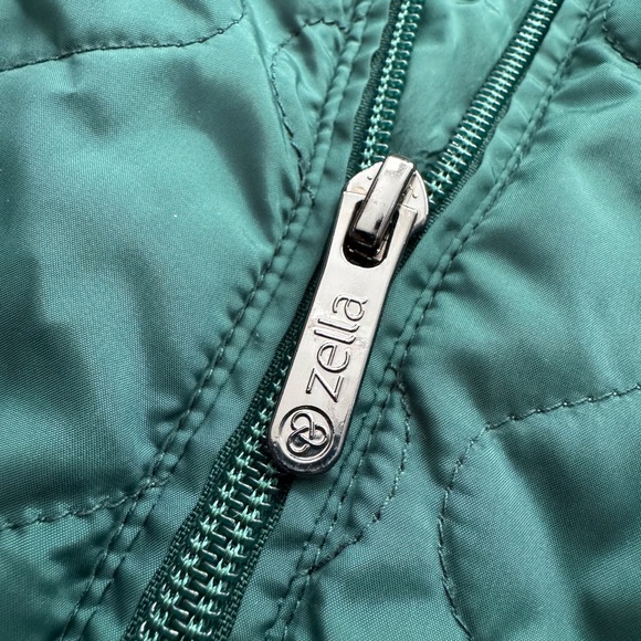 Zella jacket - Picture 2 of 8